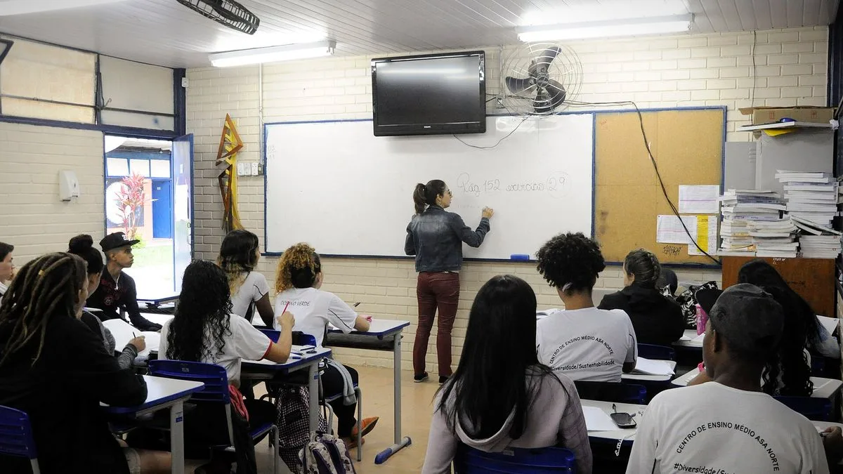 Concursos Educação 2026: lei cria 24,9 mil cargos federais
